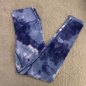 Balance Athletica blue/purple tie dye cloud leggings size L